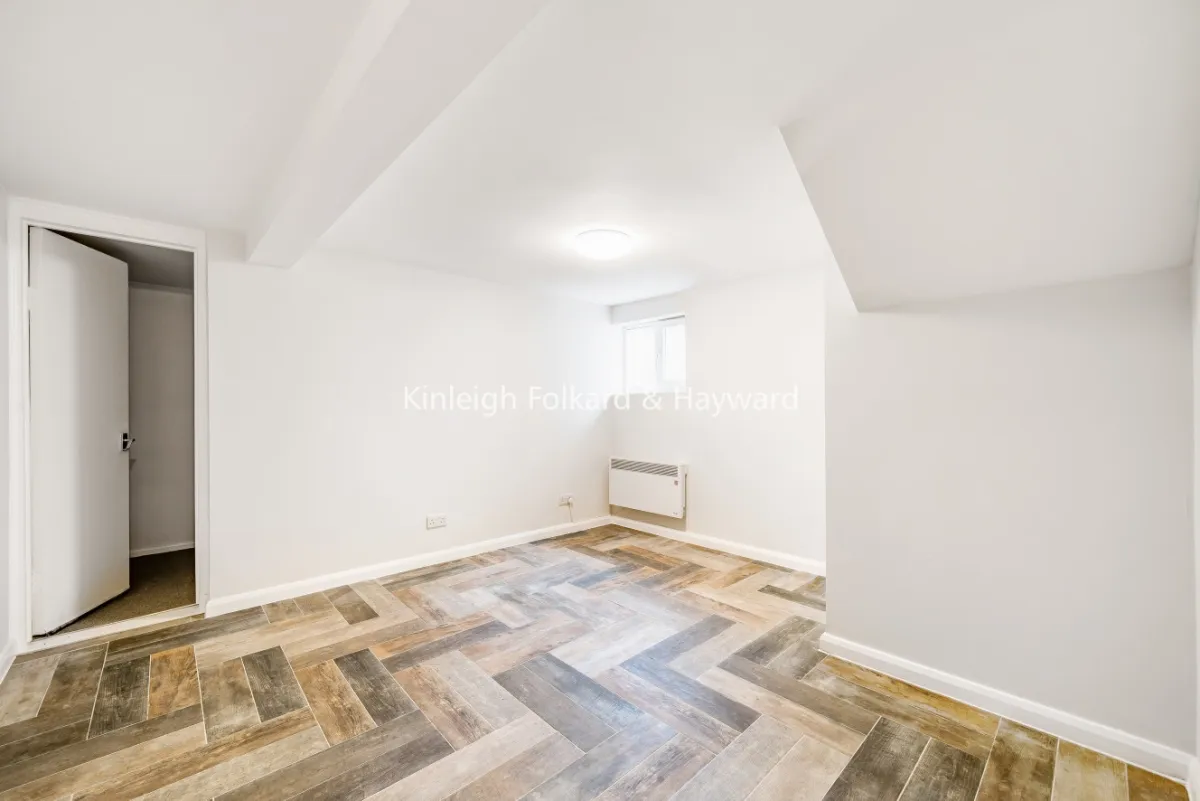 Catford Hill, Catford, London, SE6, photo 6