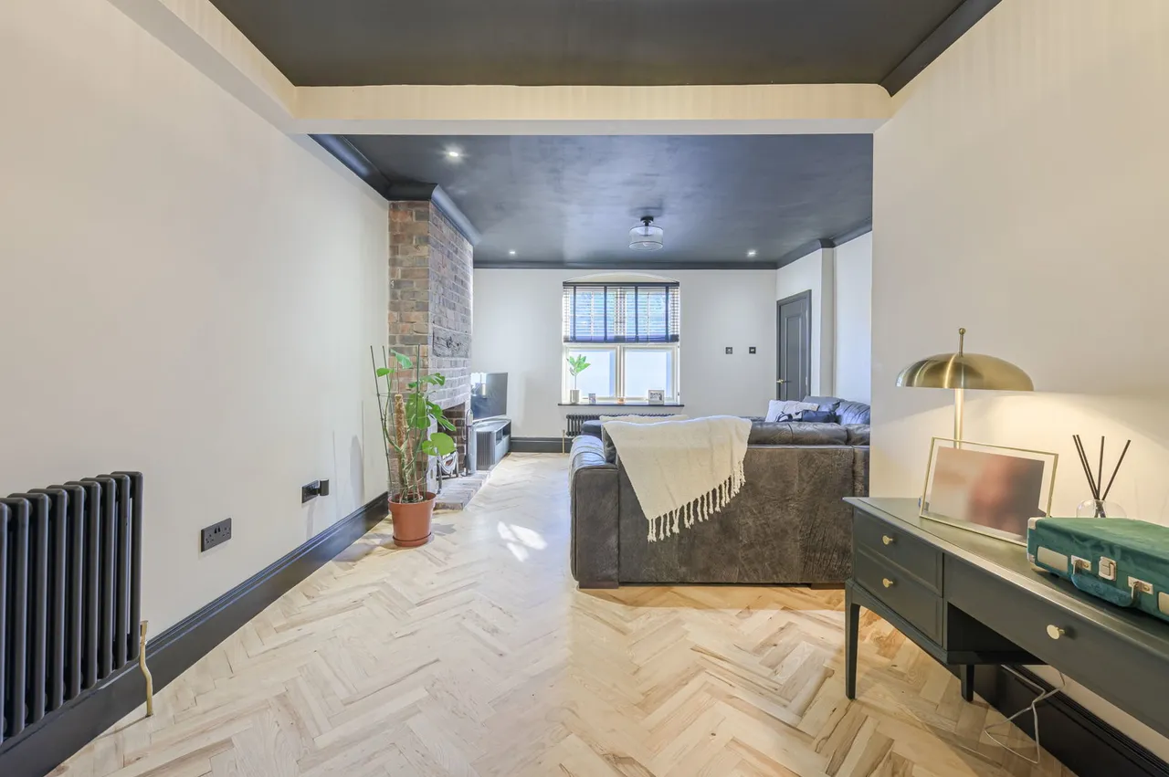 Stafford Road, Cannock, photo 6