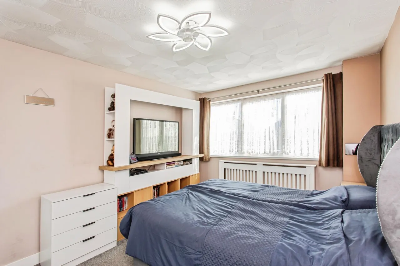 Westwood Road, Canvey Island, SS8, photo 13
