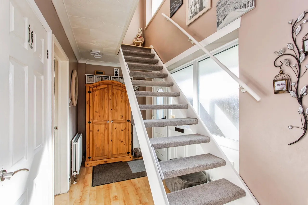 Westwood Road, Canvey Island, SS8, photo 11