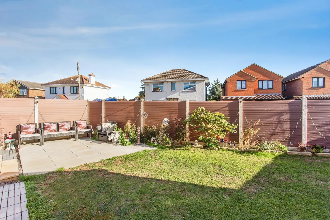 Westwood Road, Canvey Island, SS8, photo 4