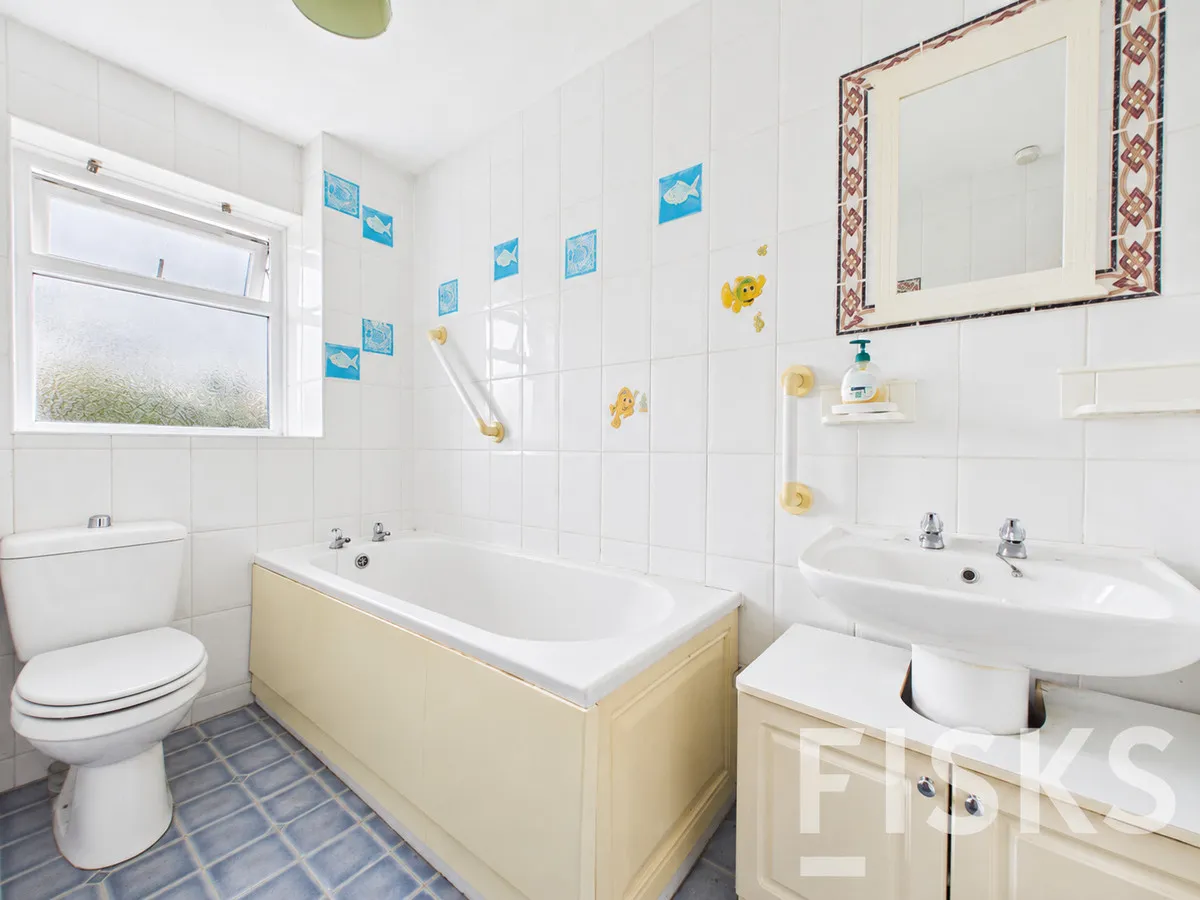 Lincoln Way, Canvey Island, SS8, photo 14