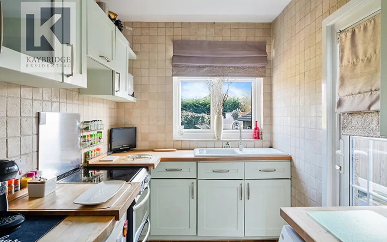 Ewell By Pass, Epsom, KT17, photo 8