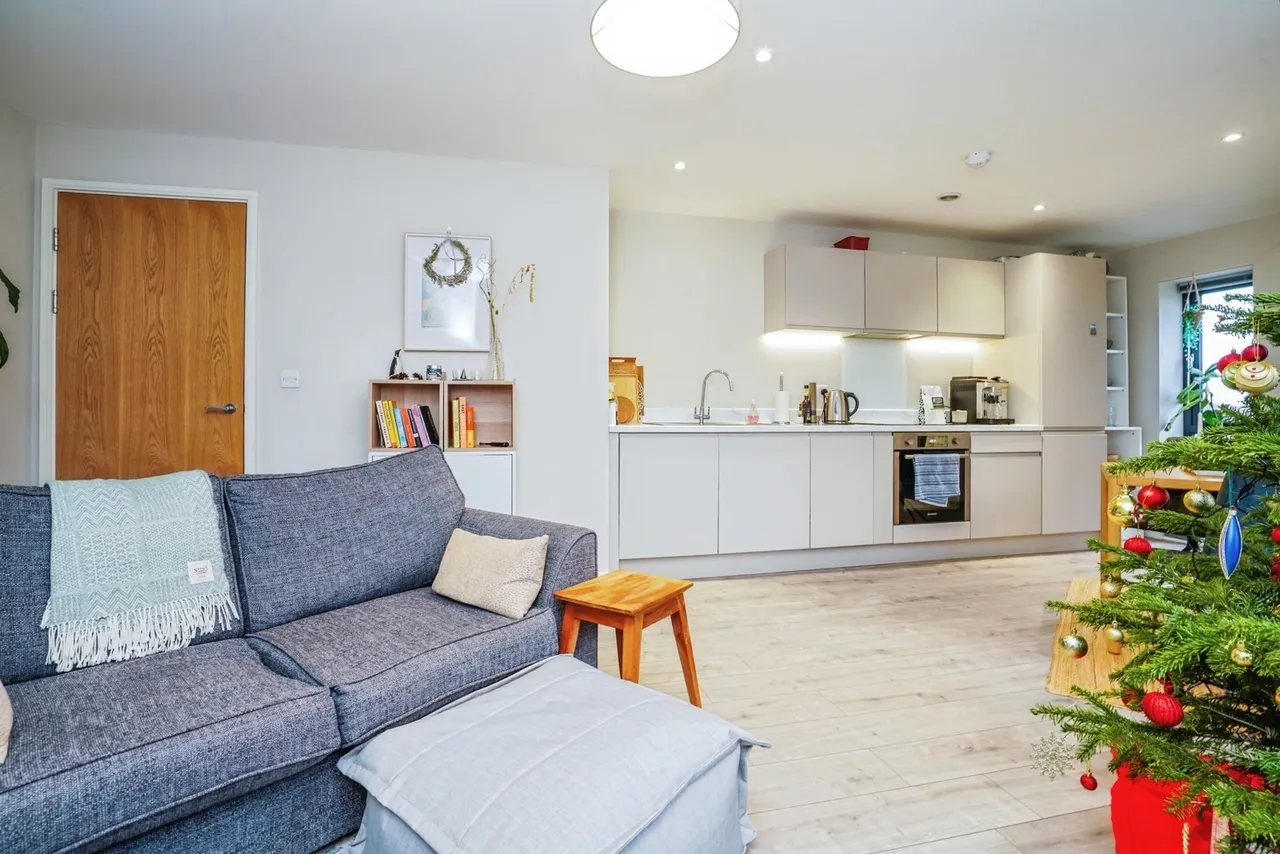 1 bed flat for sale — Cross Green Lane, Cross Green, Leeds, West Yorkshire, LS9