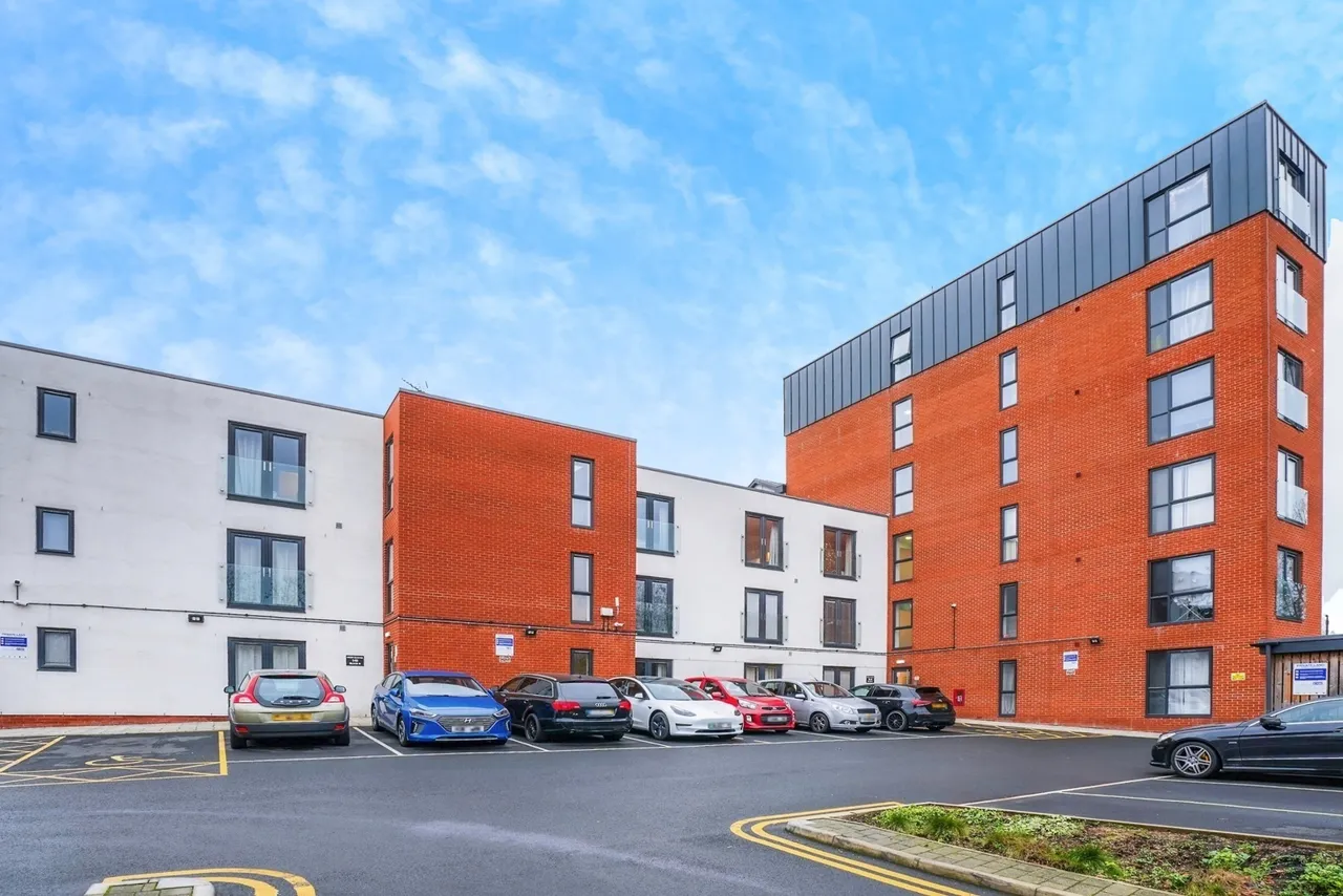 Cross Green Lane, Cross Green, Leeds, West Yorkshire, LS9, photo 3