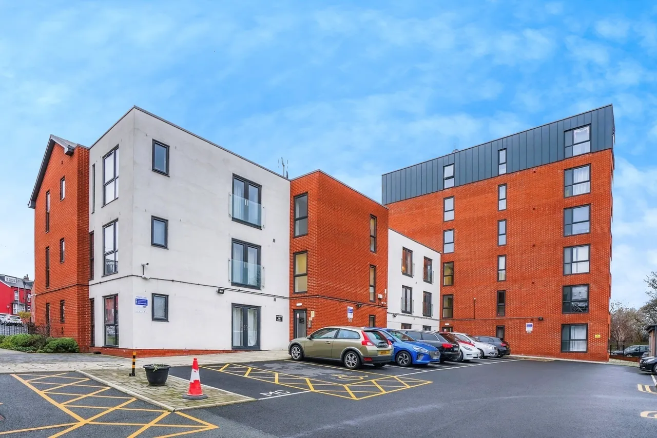 Cross Green Lane, Cross Green, Leeds, West Yorkshire, LS9, photo 14
