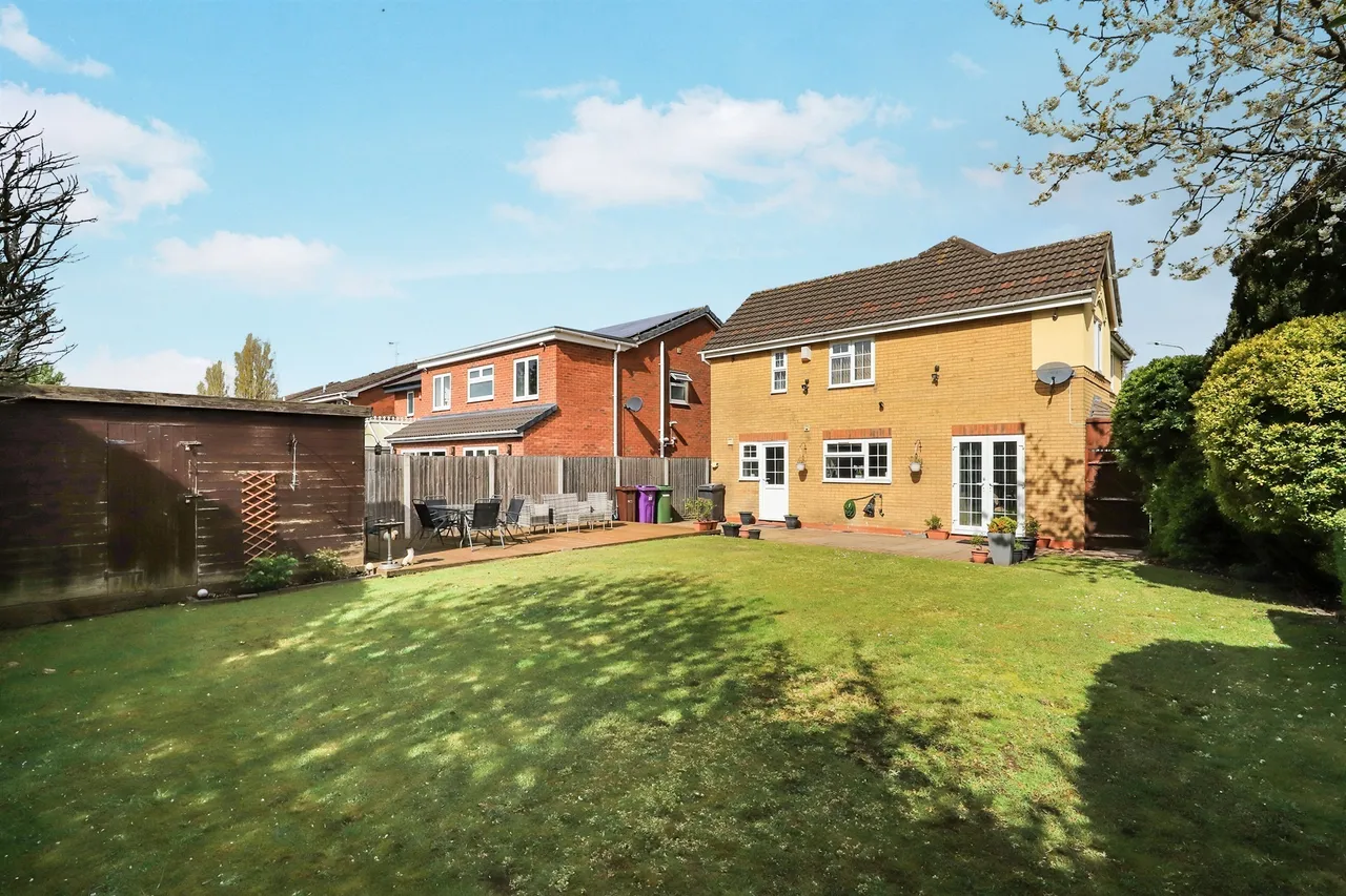 Constantine Way, Bilston, photo 4