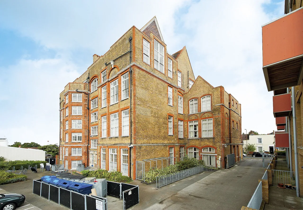 Flat 21 Schoolhouse Yard, Bloomfield Road, London, photo 12