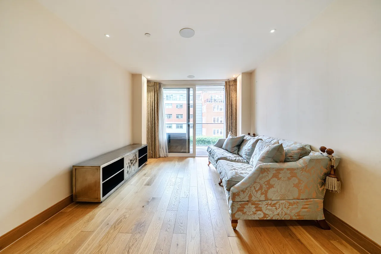 2 bed flat for sale, London, SW1P