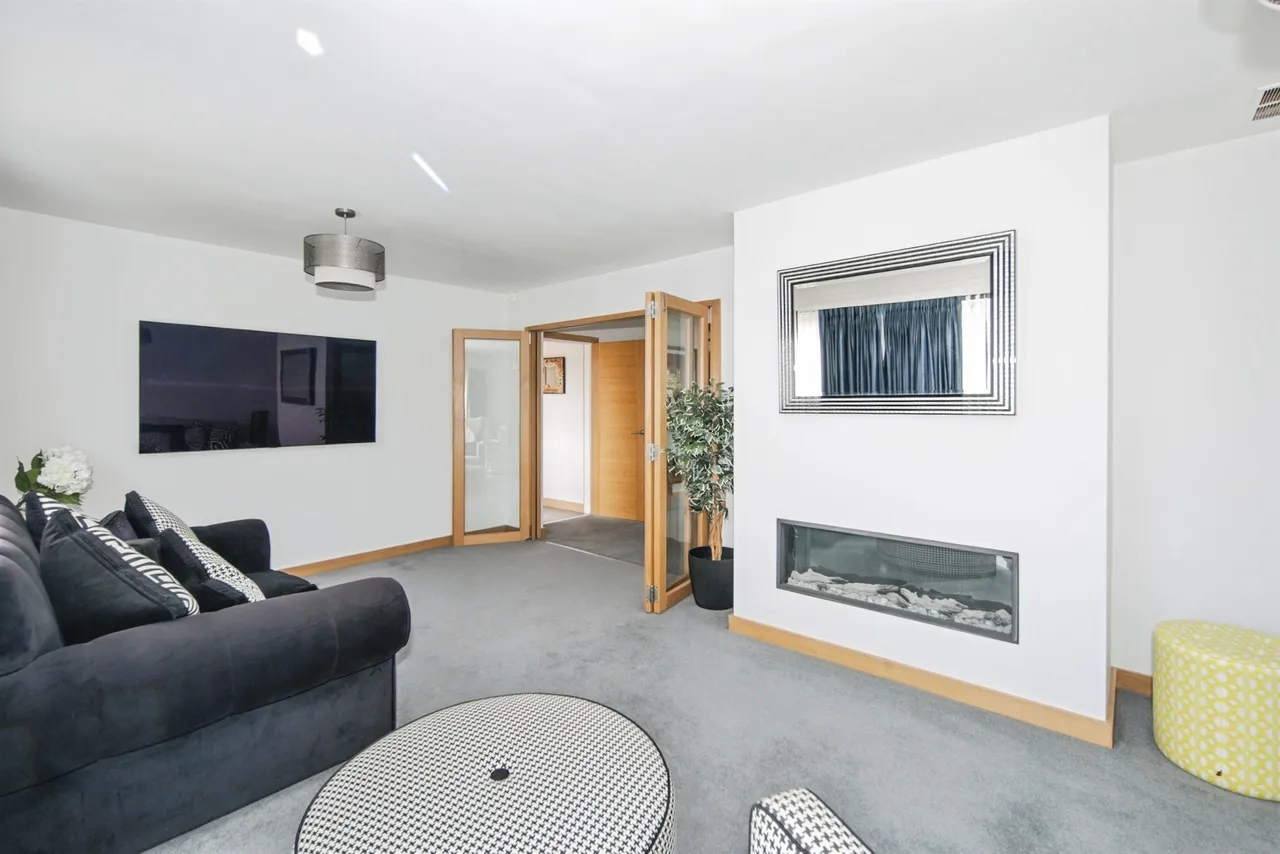 Beverley Close, Balsall Common, CV7, photo 9