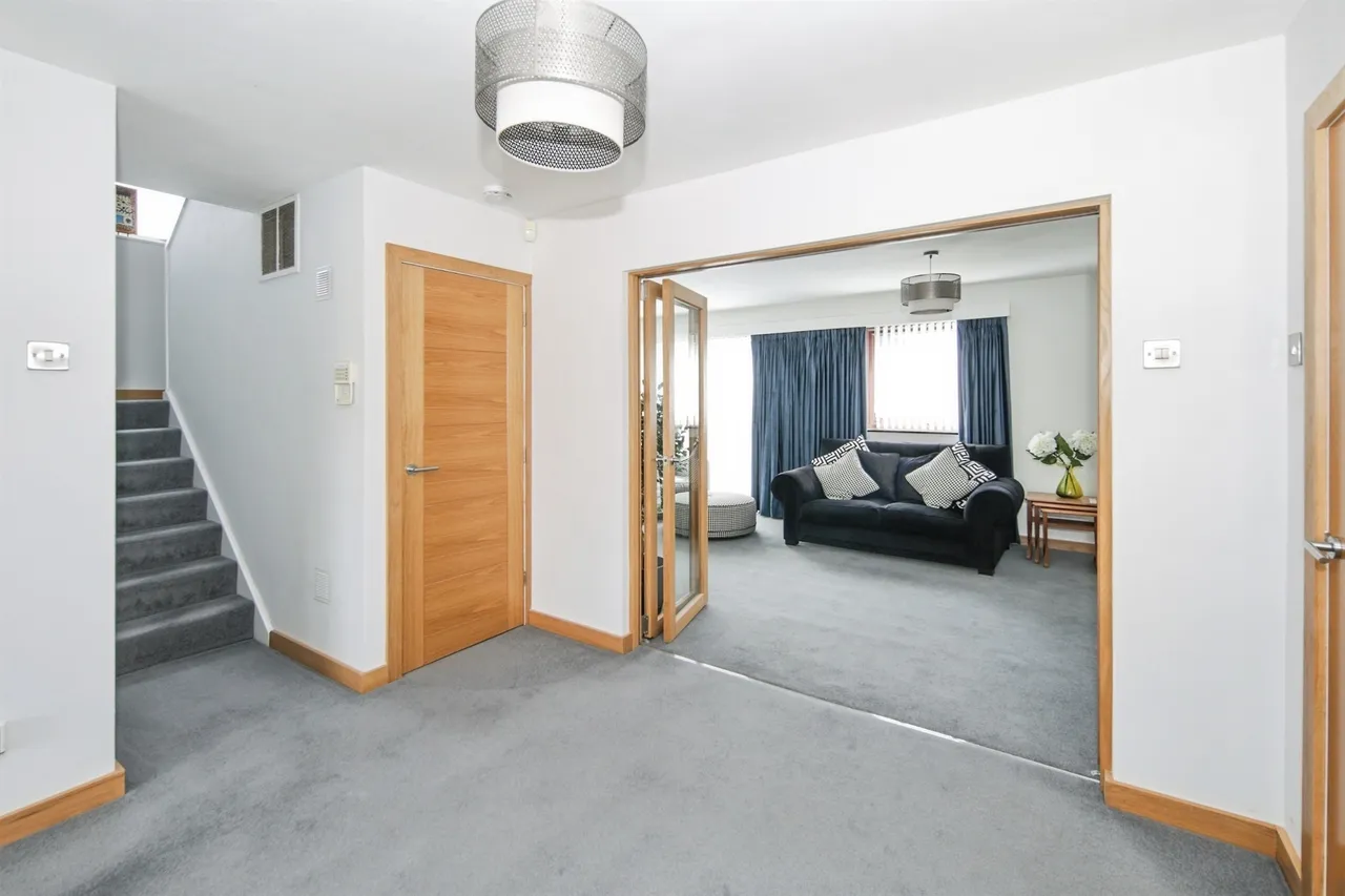 Beverley Close, Balsall Common, CV7, photo 19