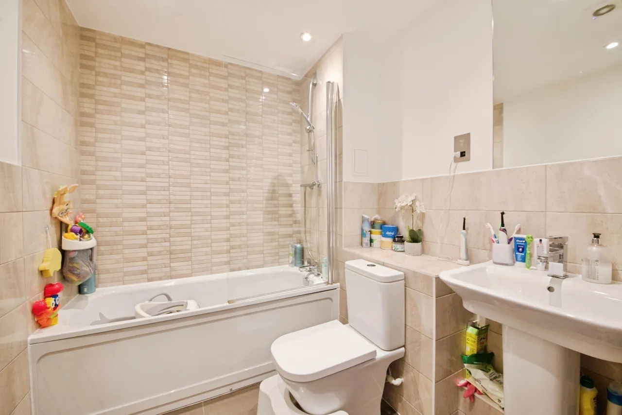 Spring Gardens, Romford, RM7, photo 3