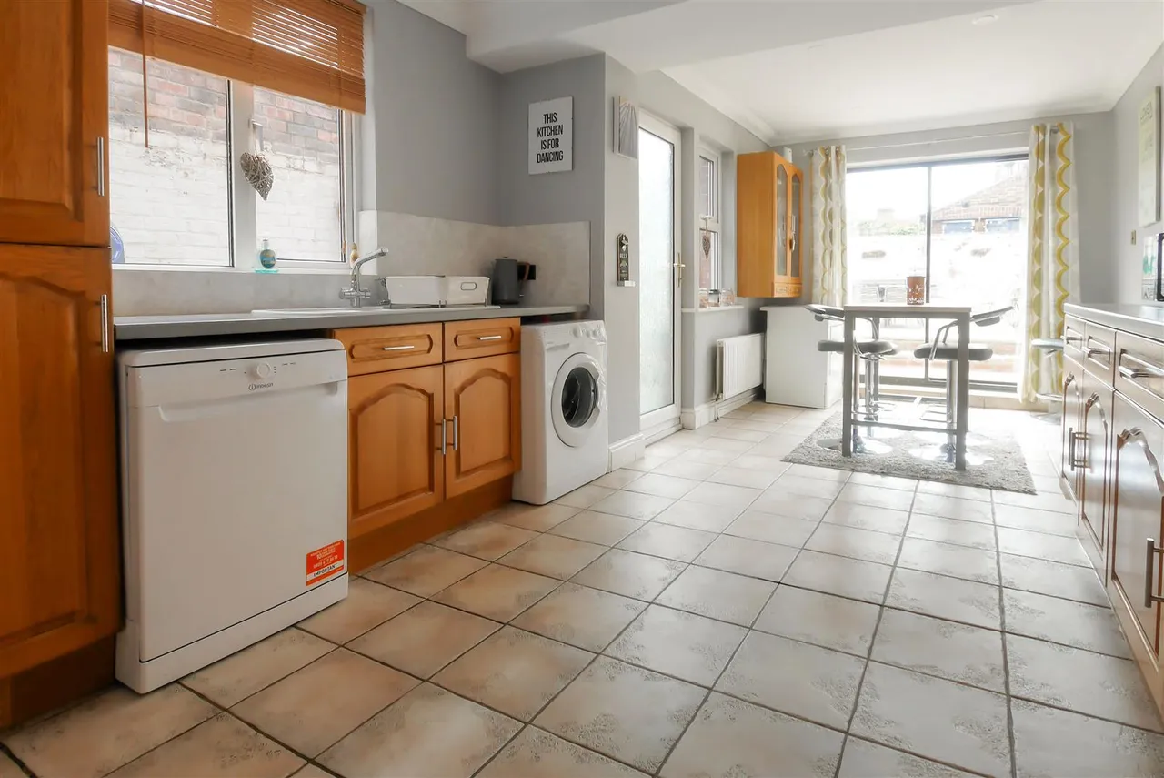 East Ham Road, Littlehampton, photo 13