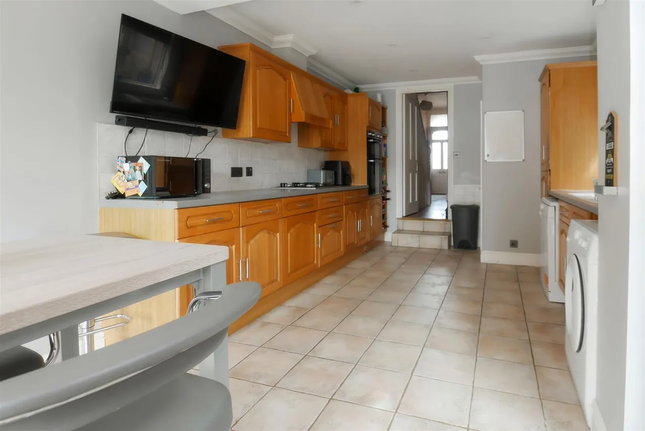 East Ham Road, Littlehampton, photo 12