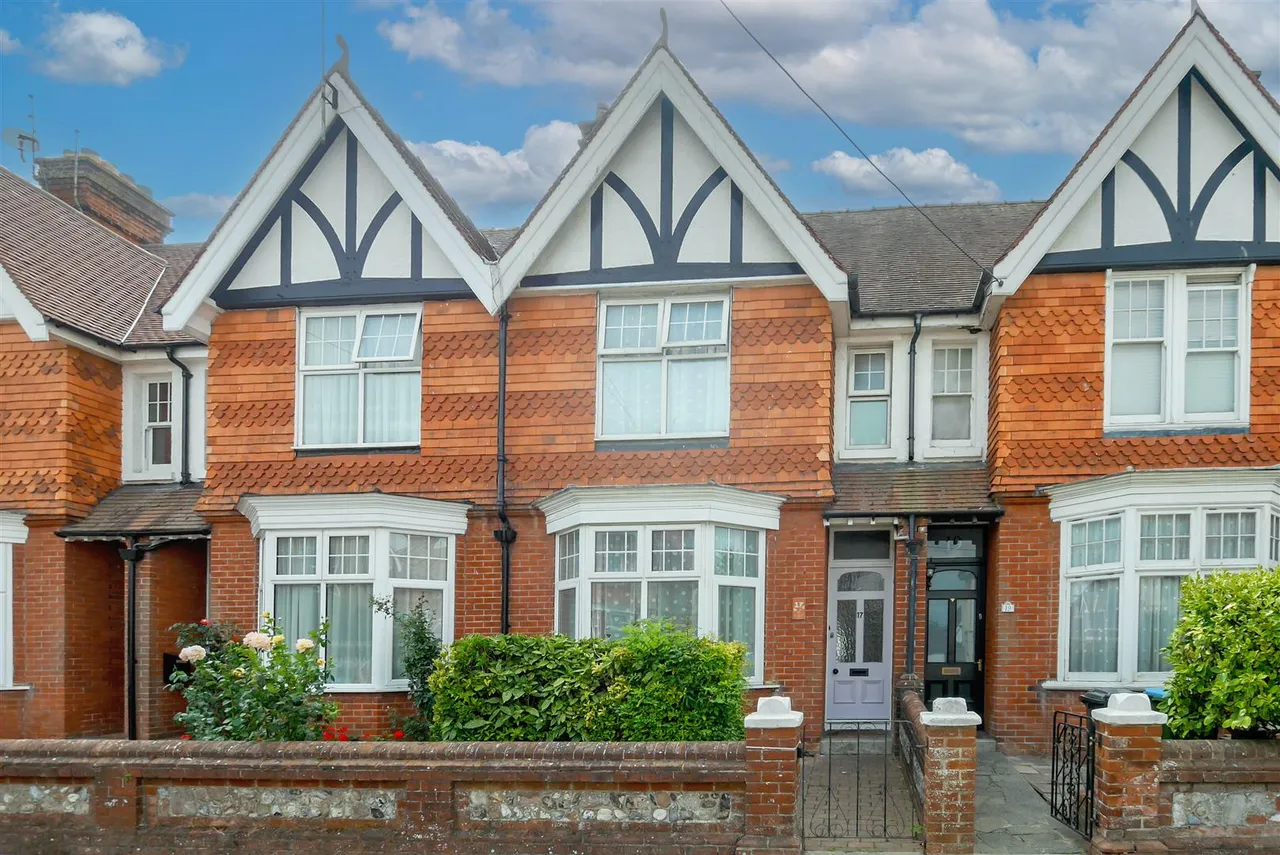 4 bed house for sale, East Ham Road, Littlehampton