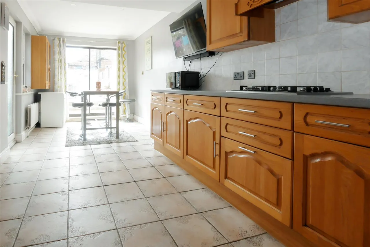 East Ham Road, Littlehampton, photo 7