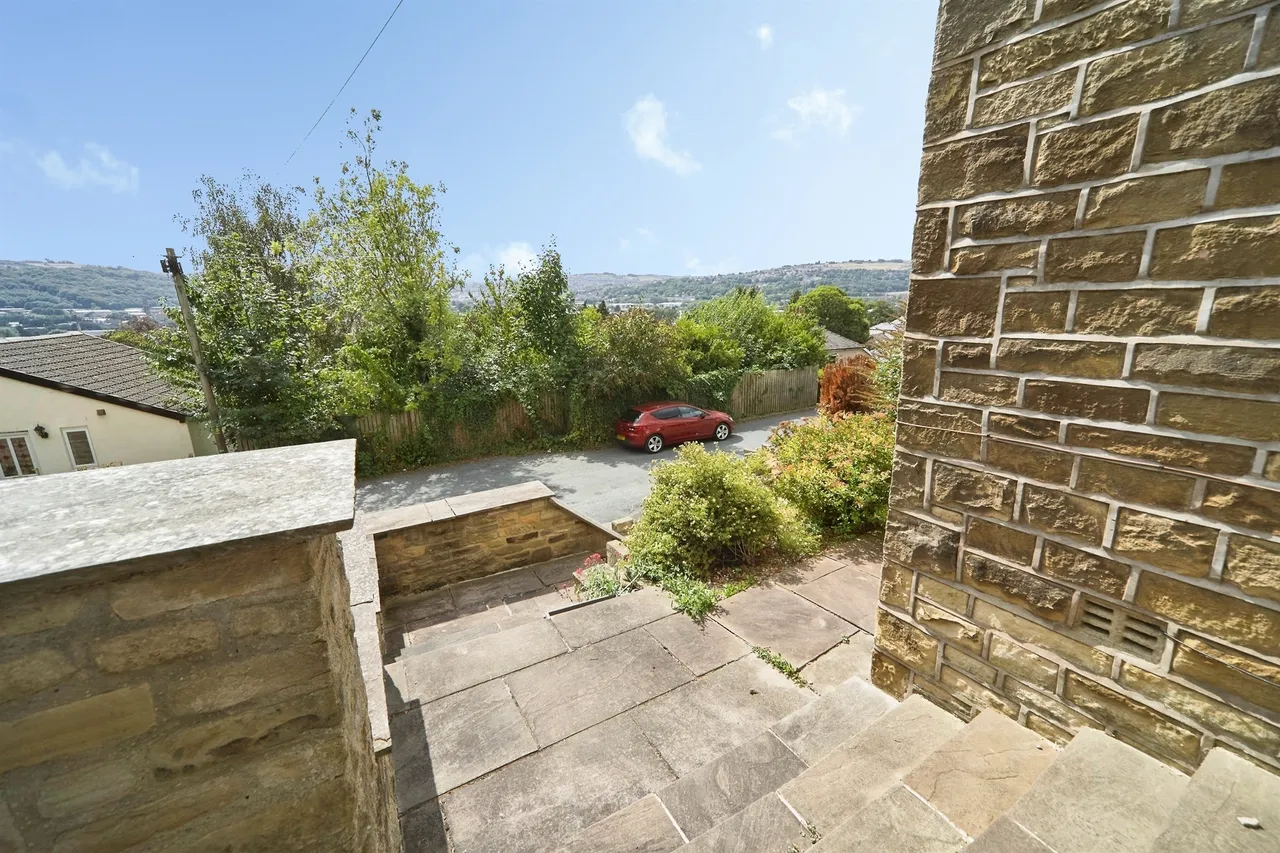 Ridgemount Road, Riddlesden, BD20, photo 16