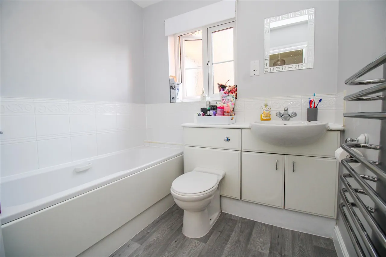 Bromley Close, Harlow, CM20, photo 8