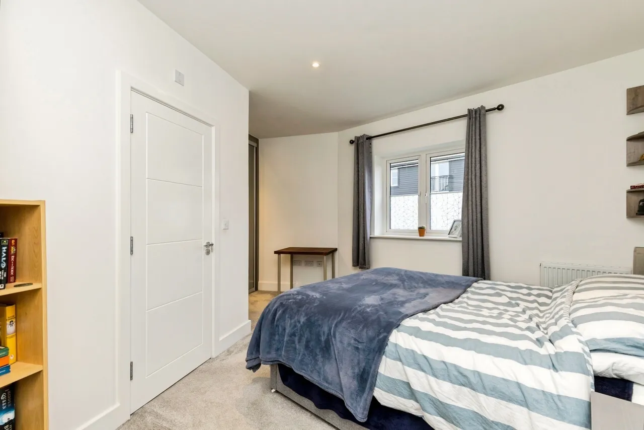 Capon Park, Faygate, RH12, photo 12