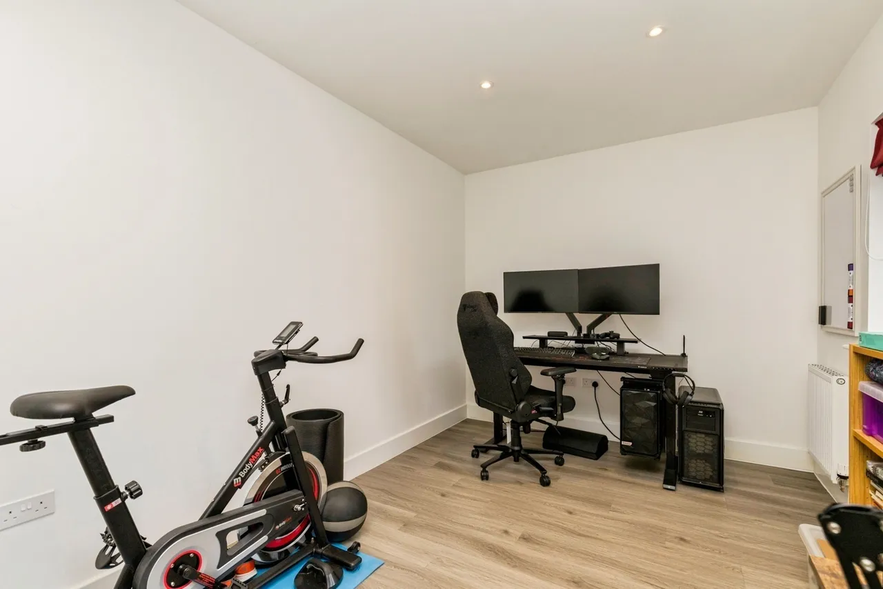 Capon Park, Faygate, RH12, photo 19