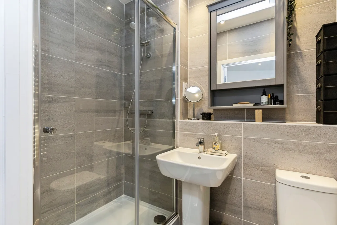Capon Park, Faygate, RH12, photo 17
