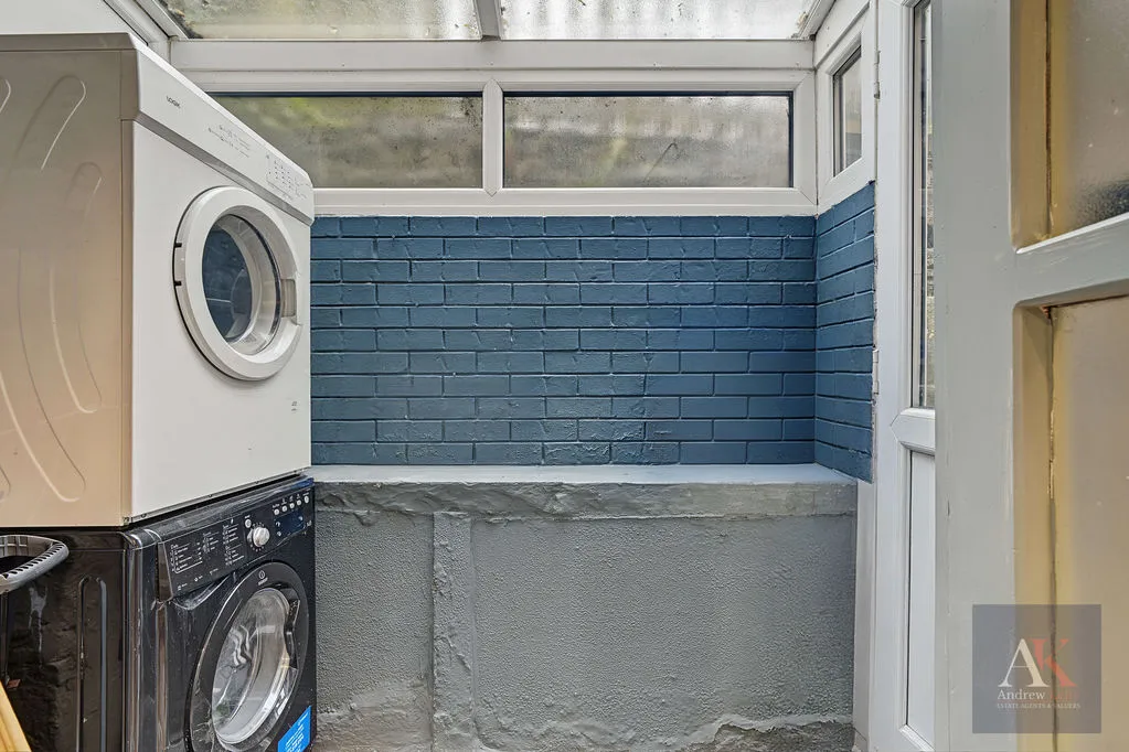 Dewhirst Road, Rochdale, OL12, photo 7