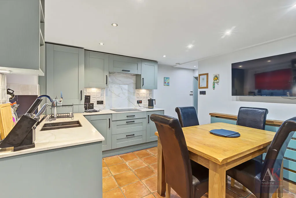 Dewhirst Road, Rochdale, OL12, photo 6