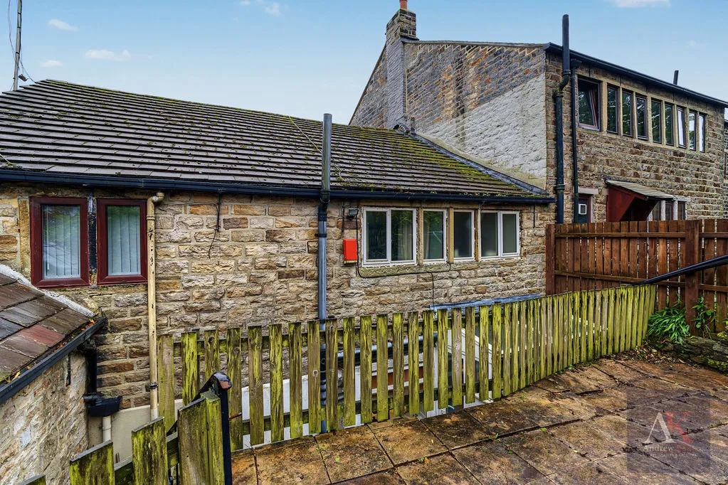 Dewhirst Road, Rochdale, OL12, photo 14