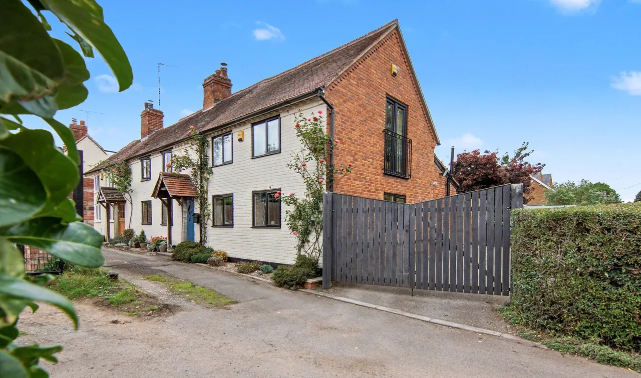 Hawkes Mill Lane, Allesley, CV5, photo 3