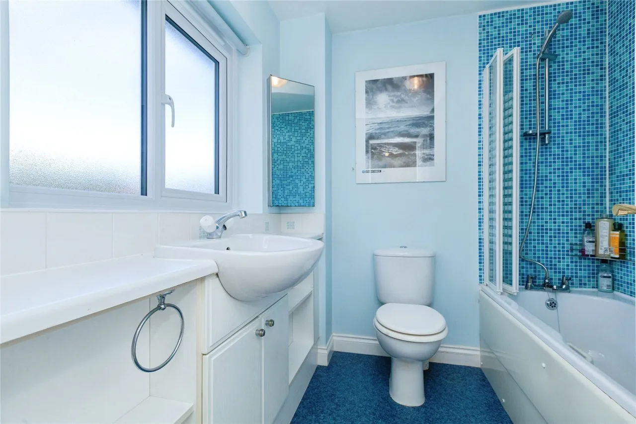 Carrington Road, Hamilton, LE5, photo 13