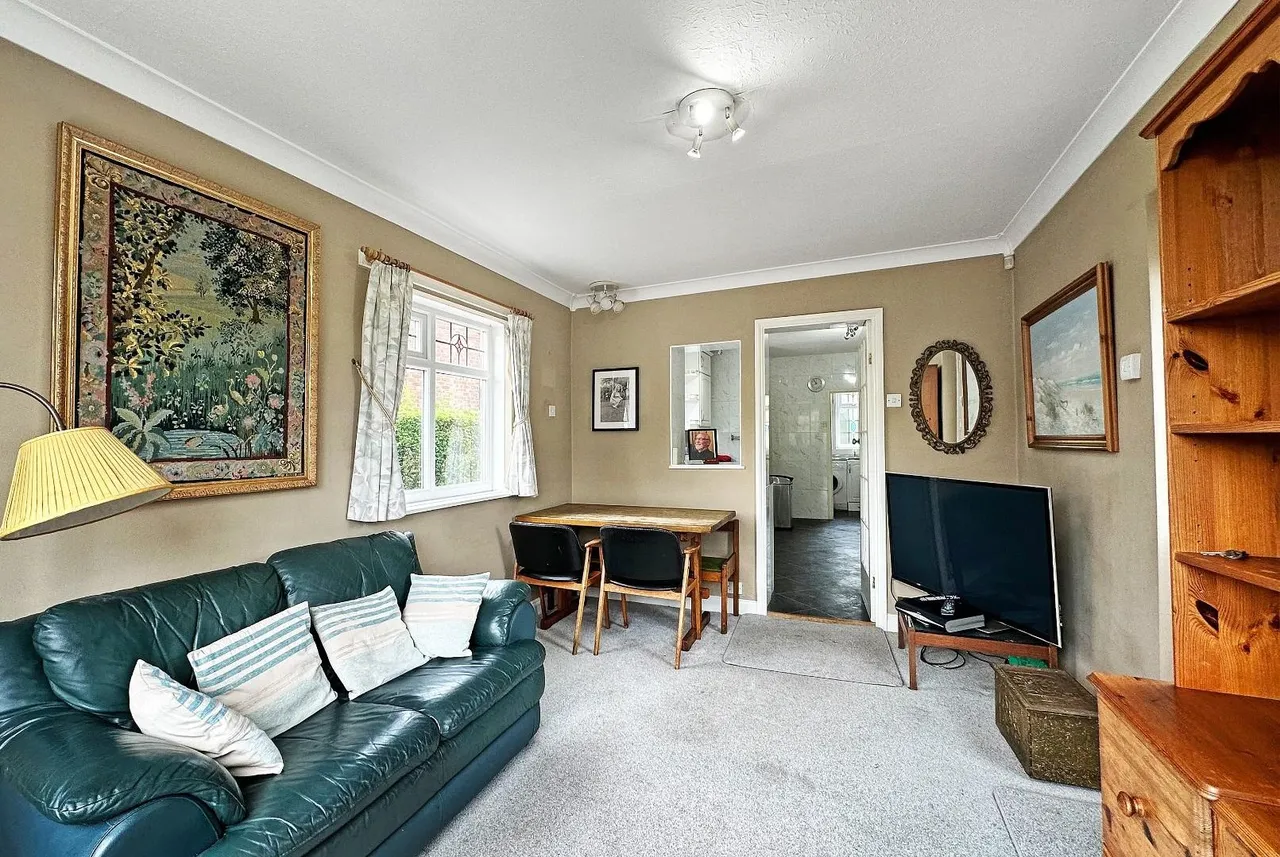 Hale Road, Hale Barns, Cheshire WA15 8TD, photo 33