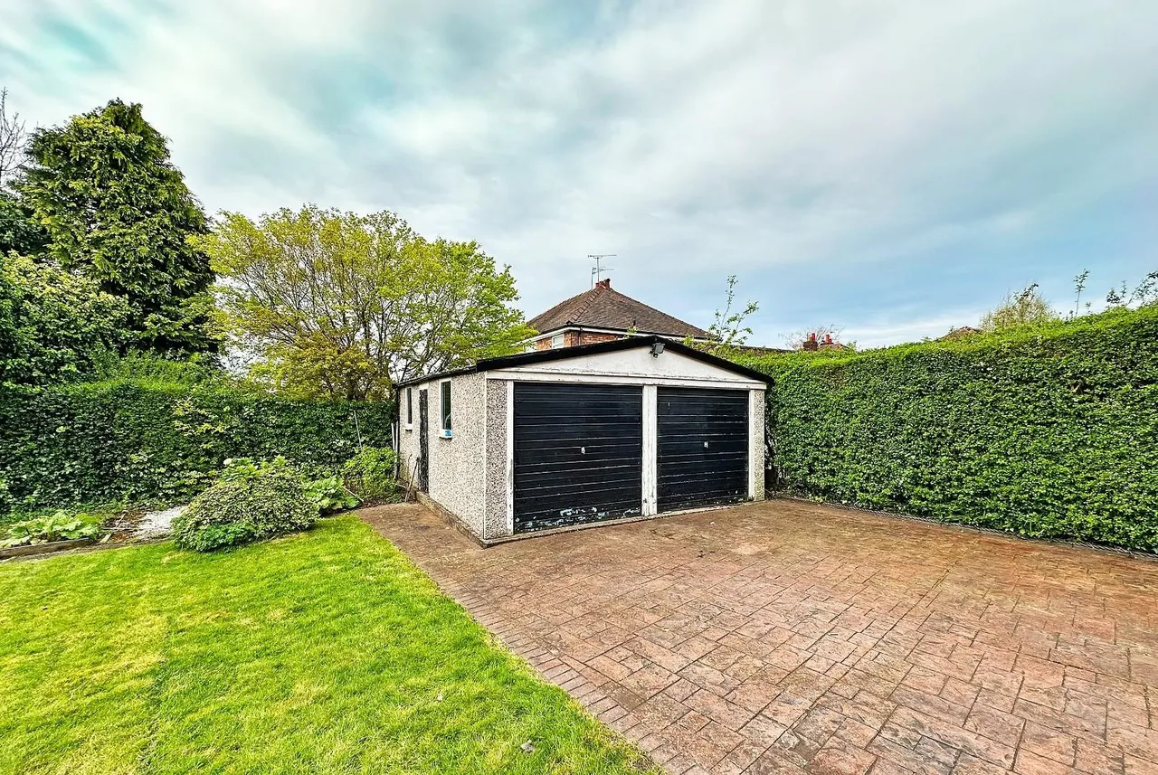 Hale Road, Hale Barns, Cheshire WA15 8TD, photo 24