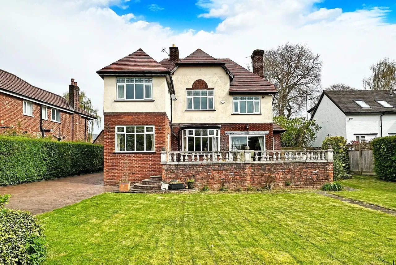Hale Road, Hale Barns, Cheshire WA15 8TD, photo 20