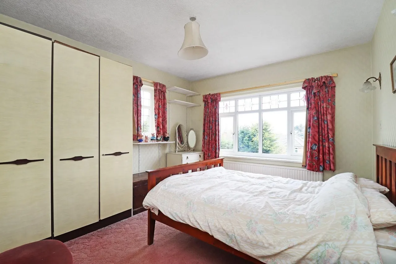 Hale Road, Hale Barns, Cheshire WA15 8TD, photo 12