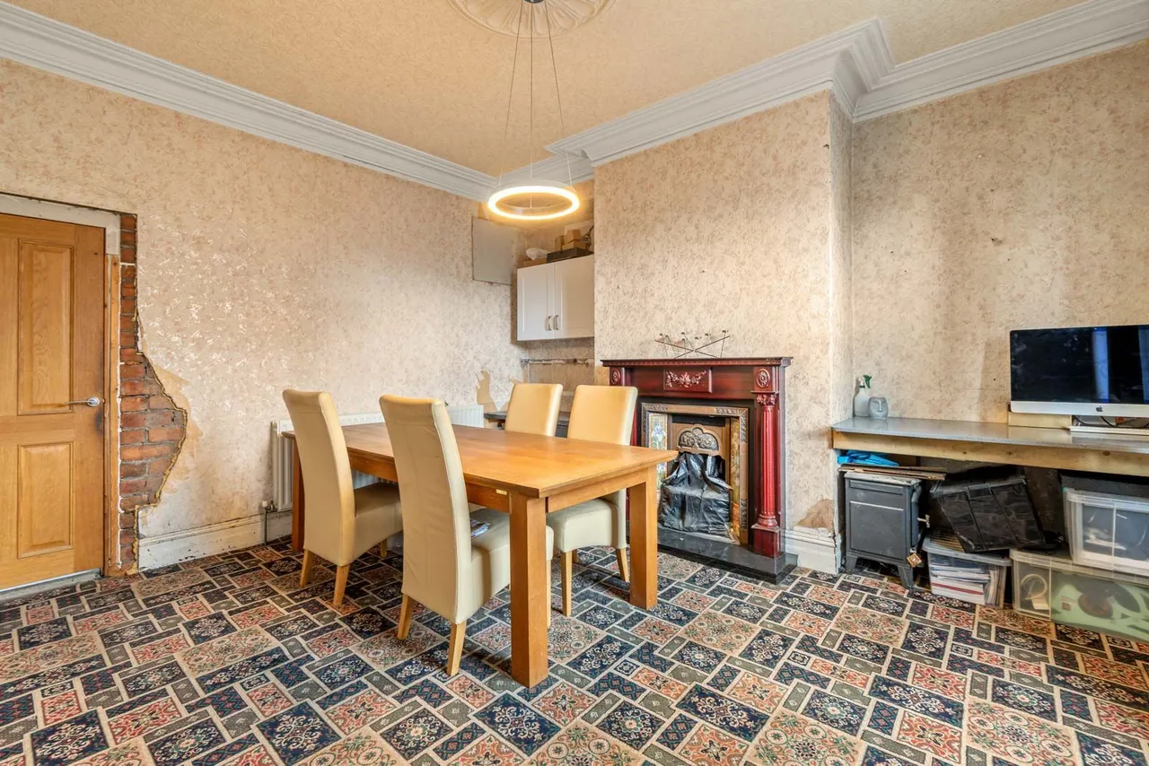 Cleckheaton Road, Oakenshaw, photo 8