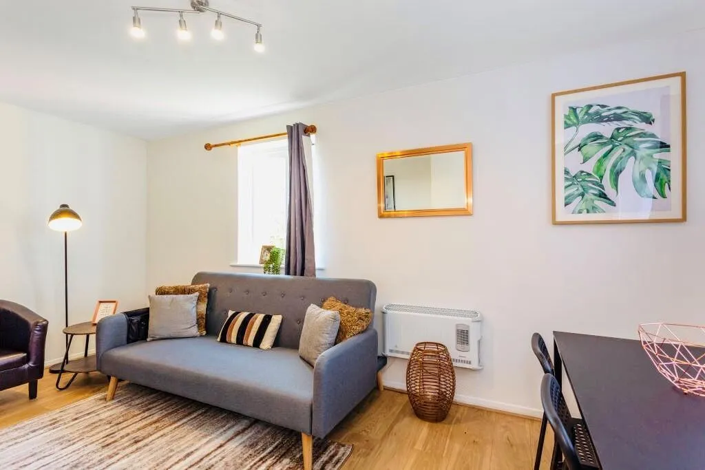 Greenslade, Barking, IG11, photo 9