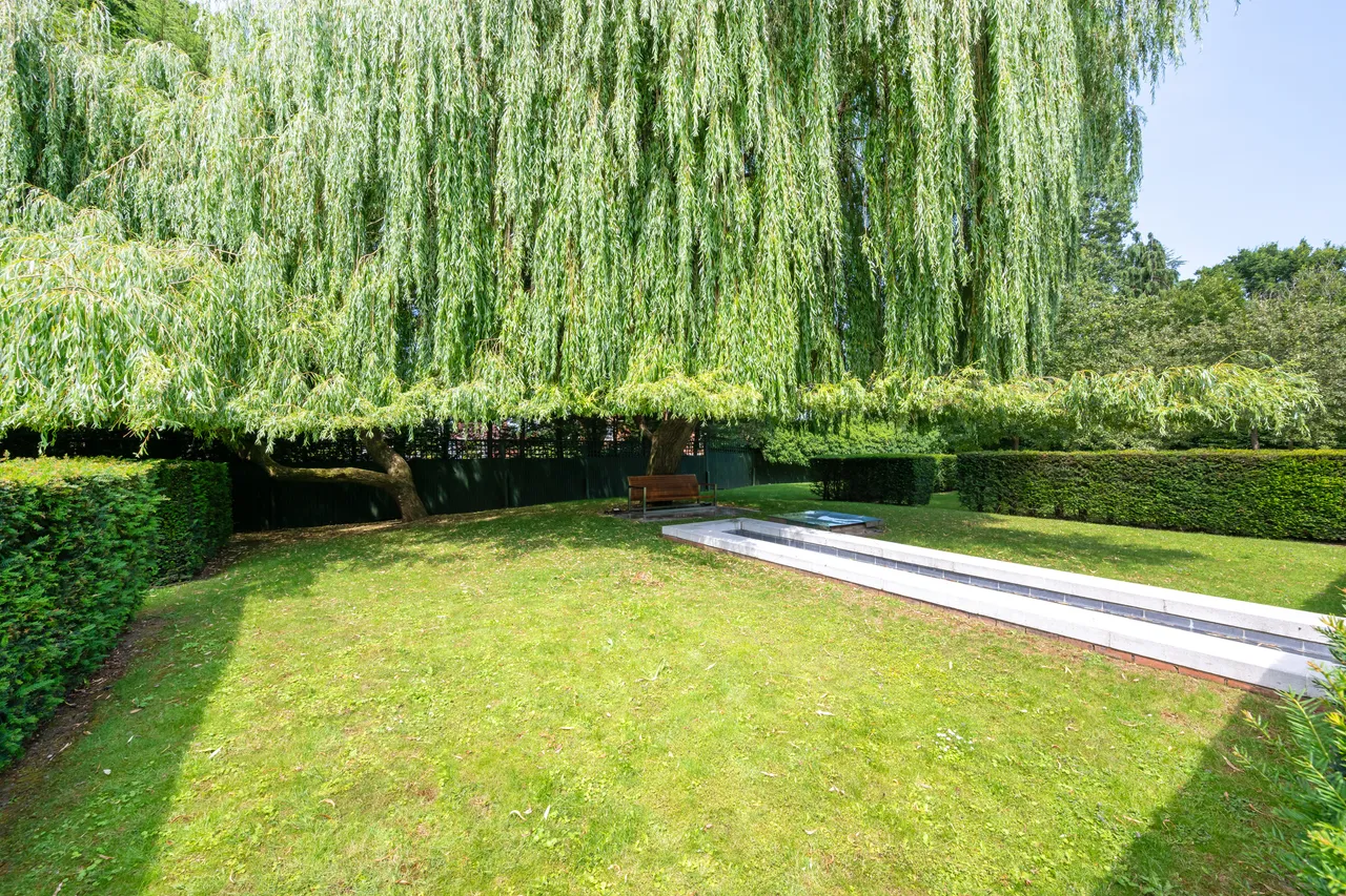 The Bishops Avenue, Finchley, London, photo 10