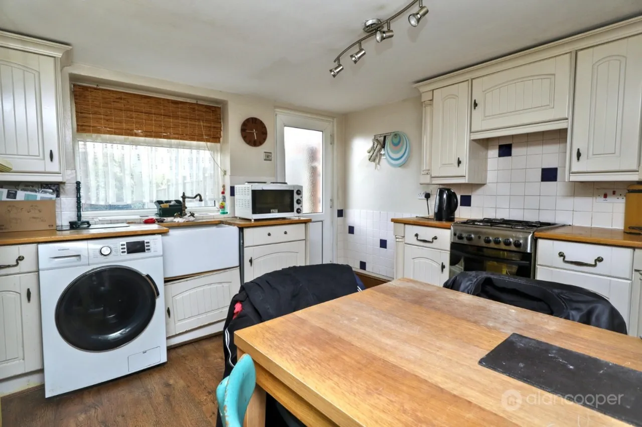 Victoria Road, Hartshill, CV10, photo 6