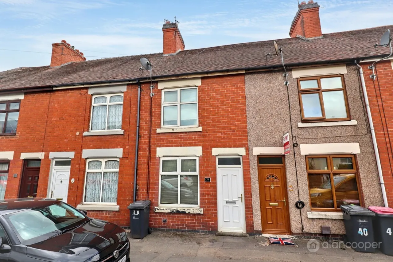 3 bed house for sale, Victoria Road, Hartshill, CV10