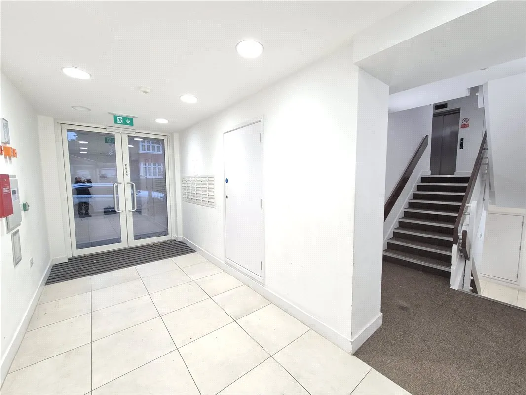 Knoll Rise, Orpington, BR6, photo 7