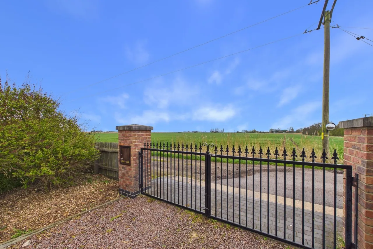 Spalding Road, Bourne, PE10, photo 54