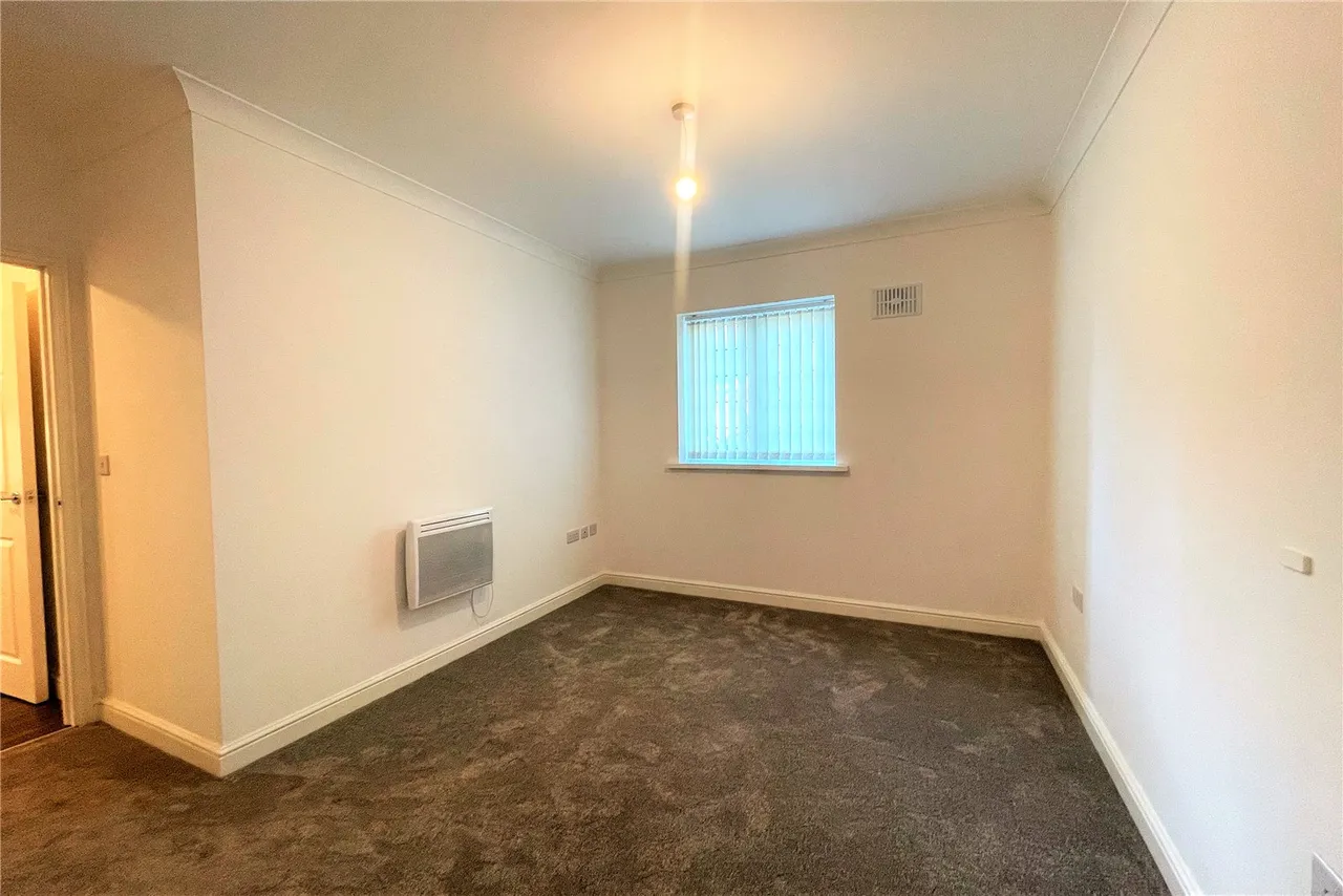 London Road, Camberley, Surrey, GU15 3JJ, photo 5
