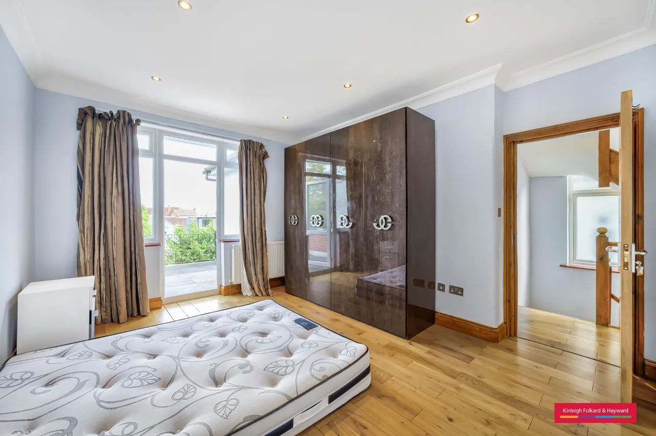 Neeld Crescent, London, NW4, photo 9