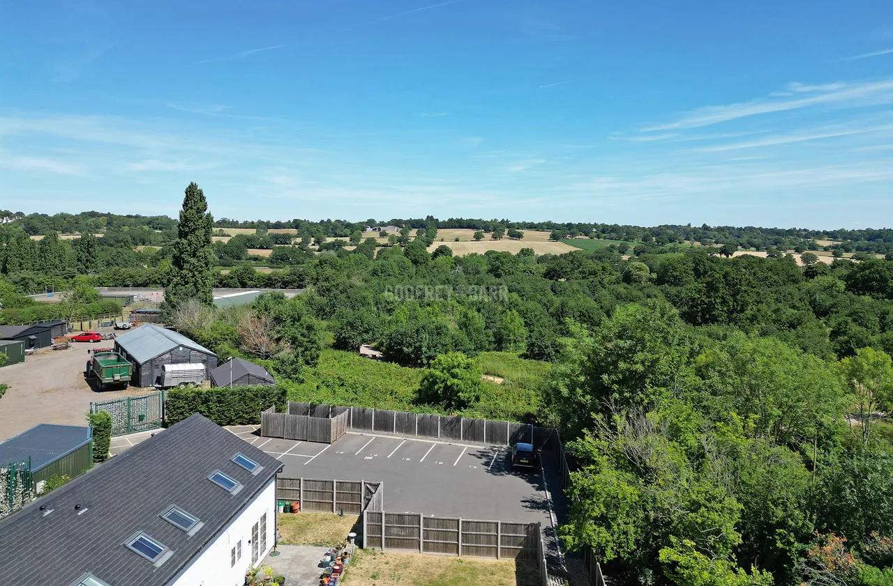 St Vincents Lane, Mill Hill Village, NW7, photo 6