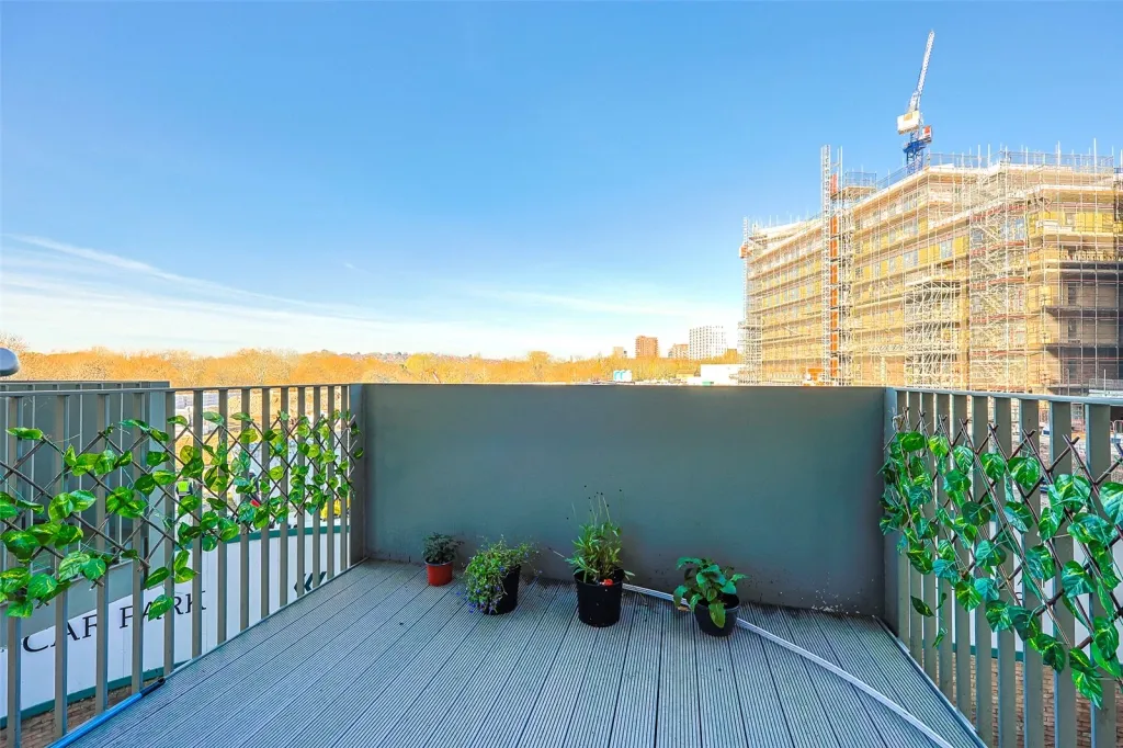 Moorhen Drive, Hendon, NW9, photo 8