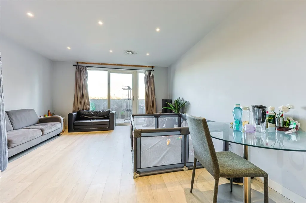 Moorhen Drive, Hendon, NW9, photo 3