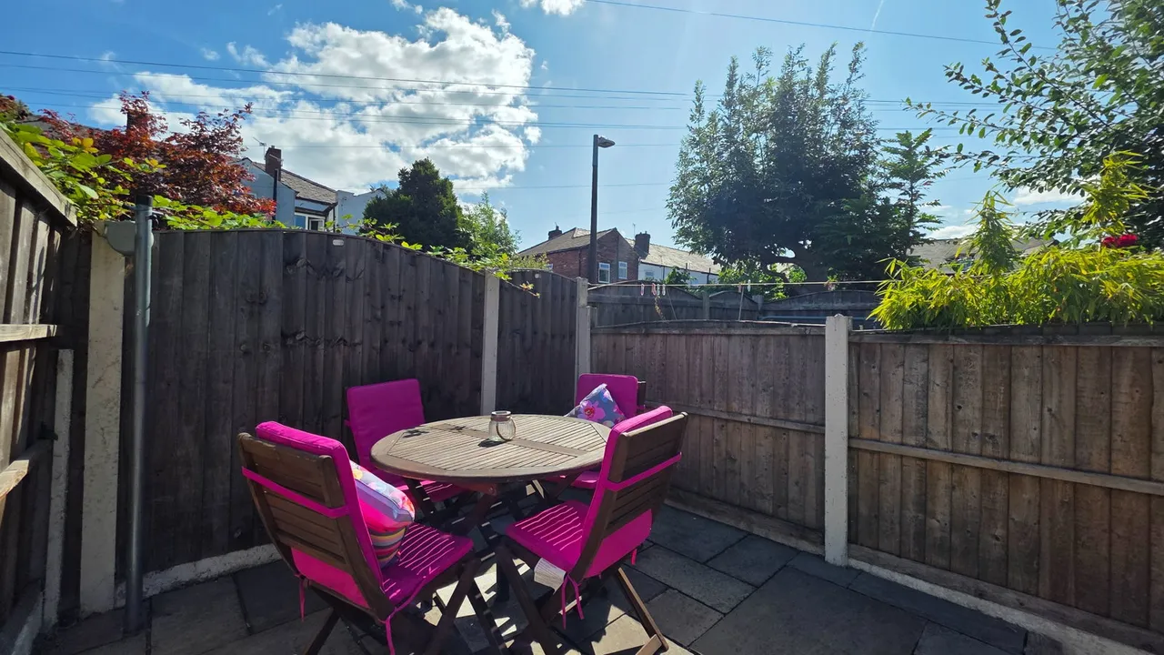 Collier Street, Swinton M27 5YS, photo 4