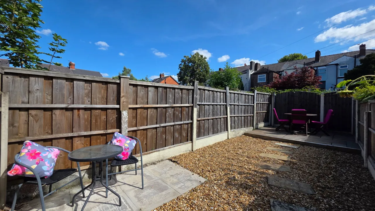 Collier Street, Swinton M27 5YS, photo 2