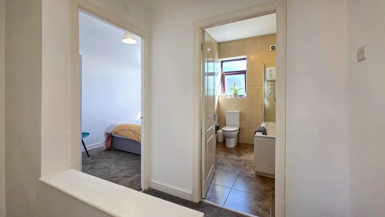 Collier Street, Swinton M27 5YS, photo 12