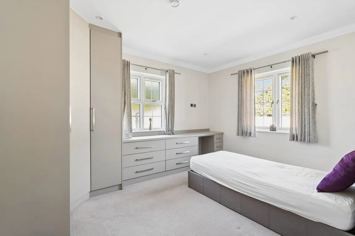Flat Pelican Court, Northwood, HA6, photo 8